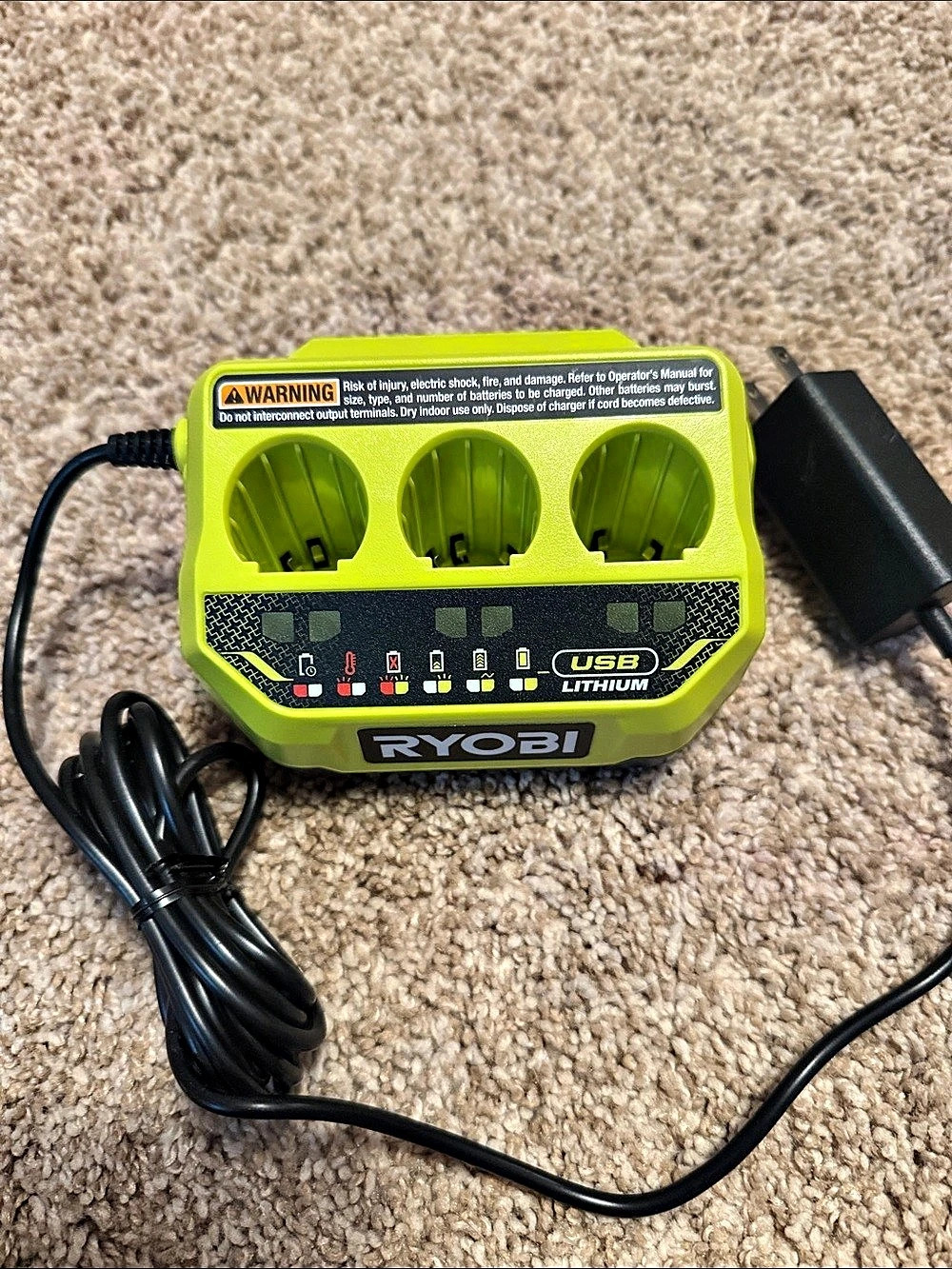 RYOBI USB Lithium 3-Port Charger Green & Black
